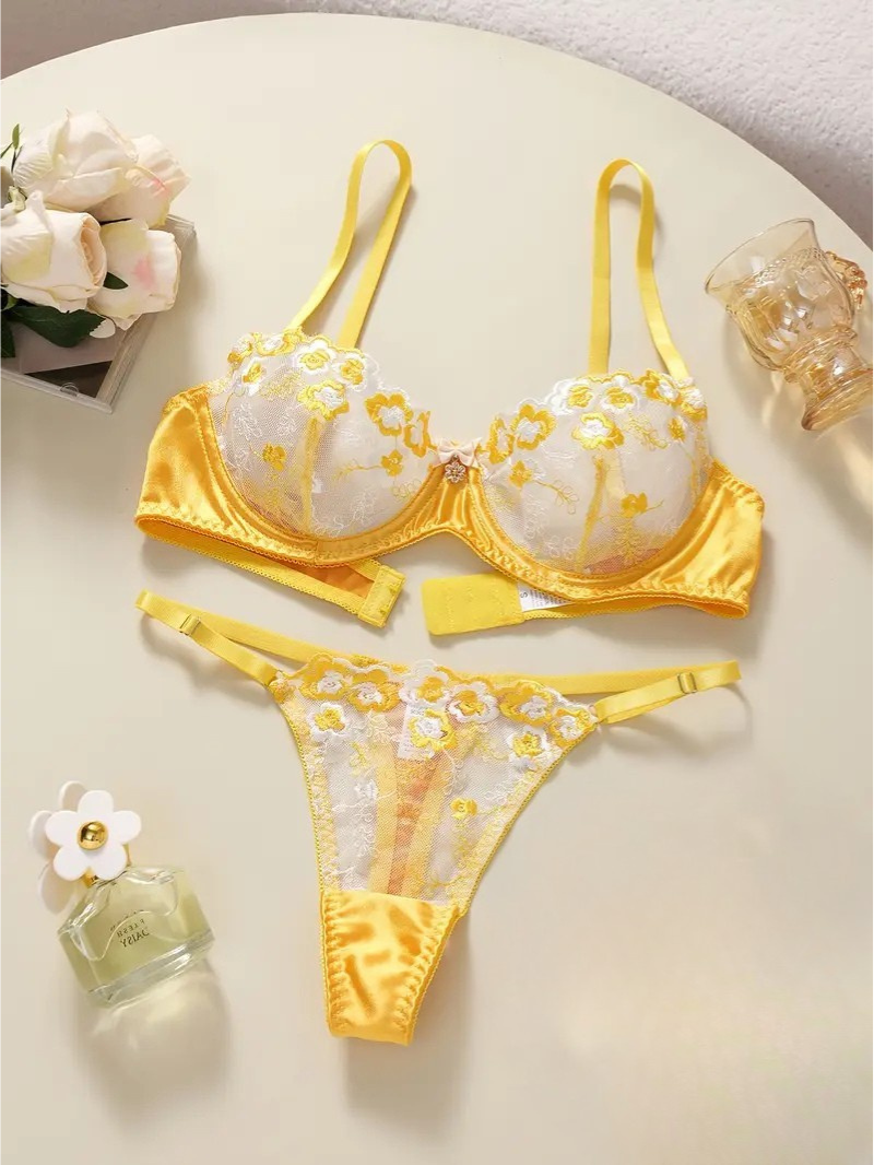 Yellow Candy Set